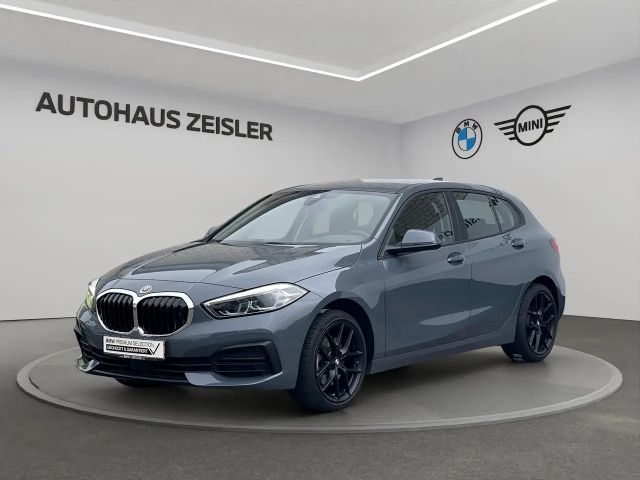 BMW 118 i Automatik °10tkm° Sitzheizung 18´LM PDC Tempomat 2023 Benzine