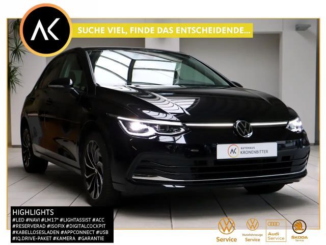 Volkswagen Golf 1.5 eTSI Move DSG 150PS-LEDPlus Navi Kamera AHK LM 2024 Benzine