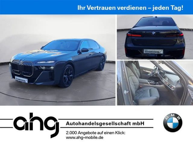 BMW i7 xDrive60 Navi Leder Tempom.aktiv Panoramadach 2025 Elektrisch