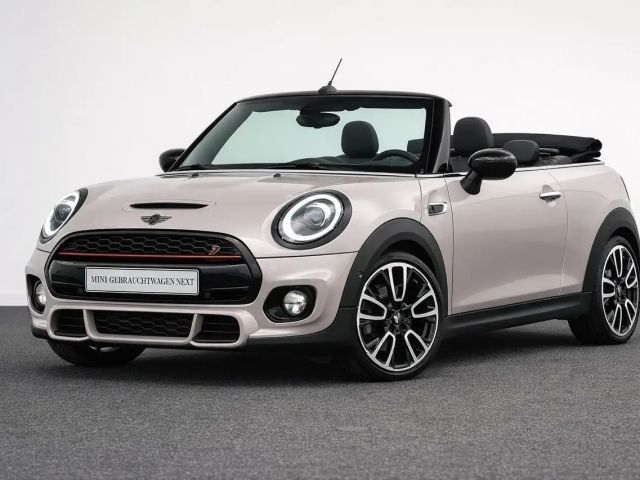 MINI Cooper Cabrio JCW Trim Steptronic DSG LED Schein 2023 Benzine