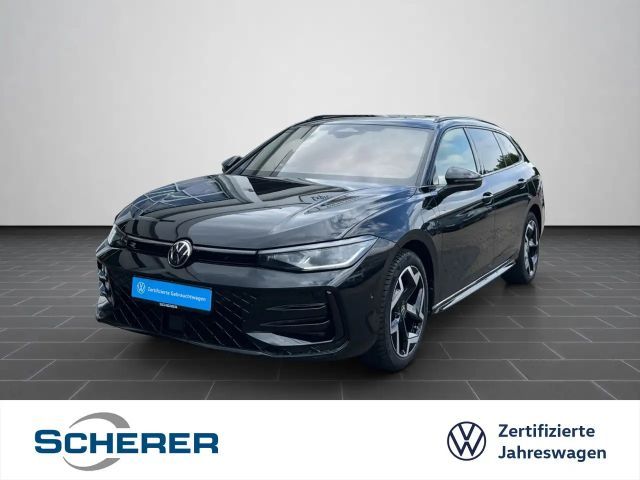 Volkswagen Passat Variant R-Line "Signature"1.5 TSI eHybrid 2025 Hybride / Benzine