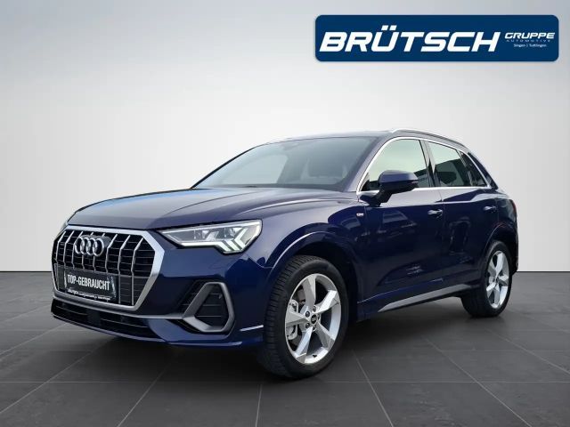 Audi Q3 40 TDI quattro S line MATRIX / PANORAMA / STHZG / 2022 Diesel