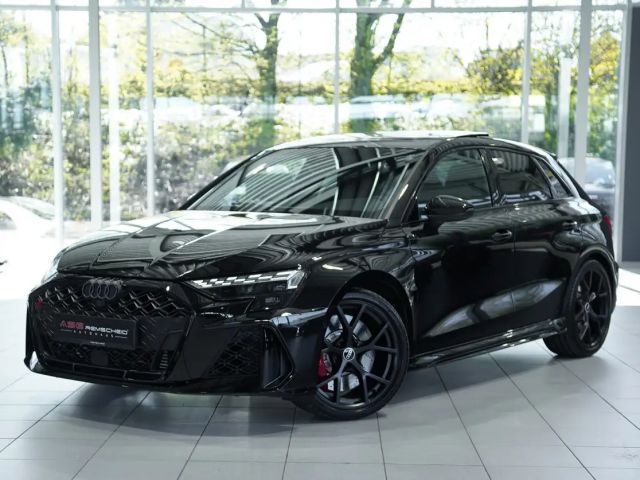 Audi RS3 2025 Benzine