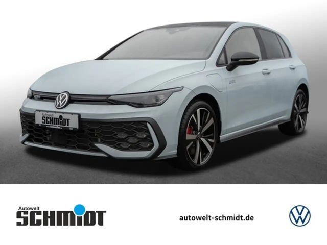 Volkswagen Golf 1,5l eHybrid GTE 6-Gang-DSG BLACK-STYLE-LM18-AH... 2026 Hybride / Benzine