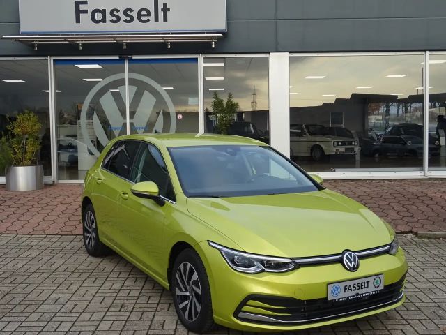Volkswagen Golf 1.4 eHybrid OPF DSG Style 2022 Hybride / Benzine