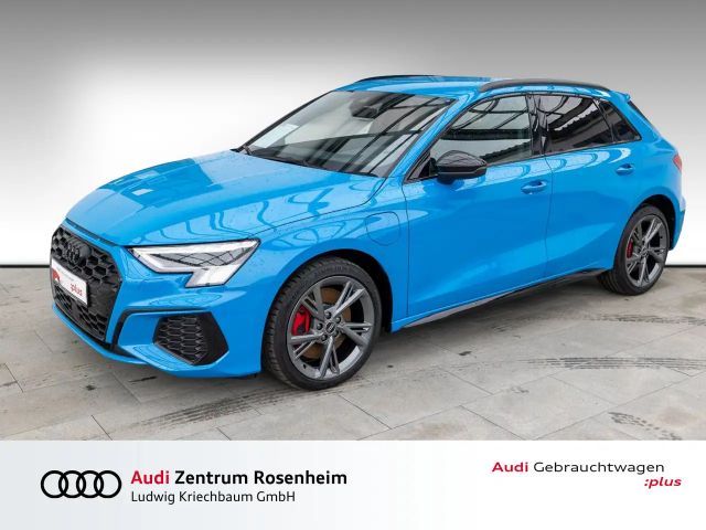 Audi A3 Sportback S line 45TFSI e S tr.(Matrix LED,B+O, 2022 Hybride / Benzine