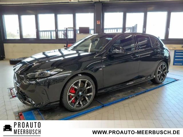 BMW 120 M Sport PRO ACC/HUD/360°/ADAPTLED/19ZOLL 2025 Benzine