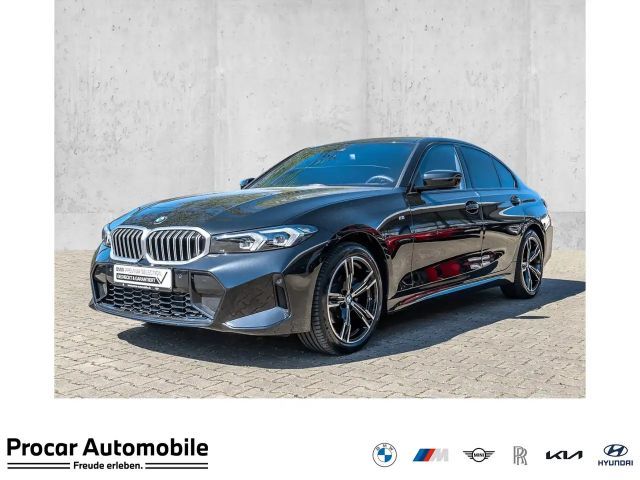 BMW 318 i M Sport PA AHK Komfortz. Live Cockpit Plus 2025 Benzine