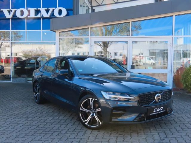 Volvo S60 Lim. Plus Dark 2023 Hybride / Benzine