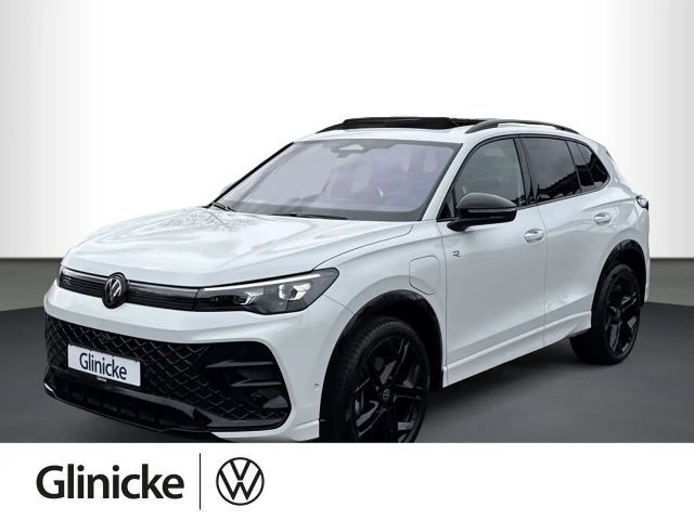 Volkswagen Tiguan R-Line 1.5 TSI eHybrid DSG, AHK, HEAD-UP, 2025 Hybride / Benzine
