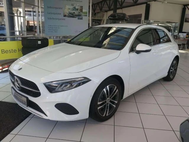 Mercedes-Benz A 180 7G-DCT Winter-P. LED Kamera Totwinkel DAB 2024 Benzine