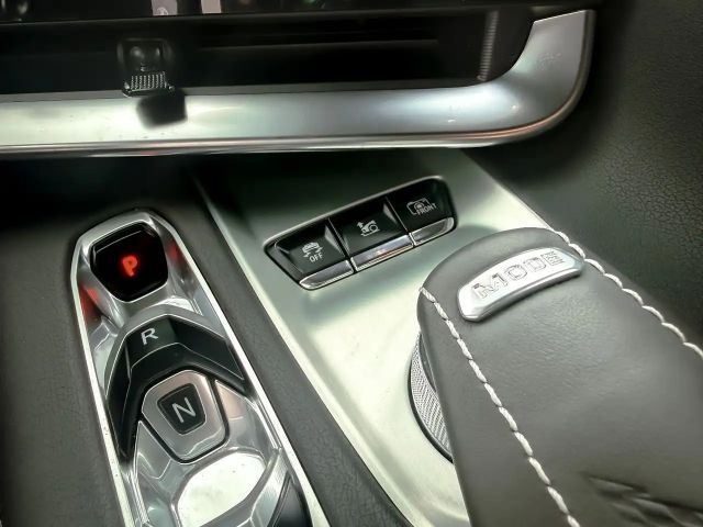 Corvette C8