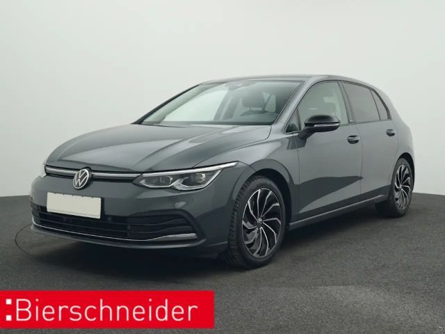 Volkswagen Golf 8 2.0 TDI DSG Active FAHRSCHULAUTO NAVI AHK SHZ 2023 Diesel