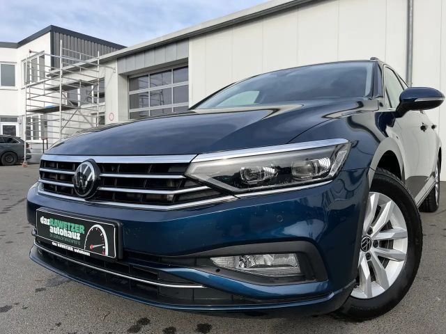 Volkswagen Passat Variant 2.0 TDI DSG Business 175€ m.20% Anz. AHK STHZ Na 2022 Diesel