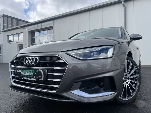Audi A4 Avant 35 2.0 TFSI advanced Blackline Optik 163€ 2022 Benzine