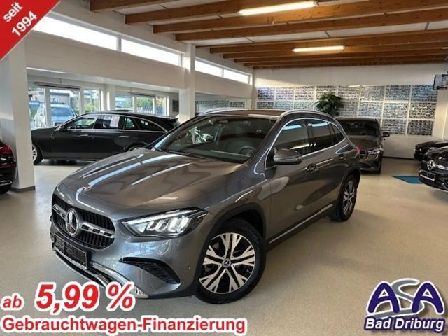 Mercedes-Benz GLA 200 Modelljahr2025+AHK++360Grad+Totwinkel+Ambiente+Pro 2024 Benzine