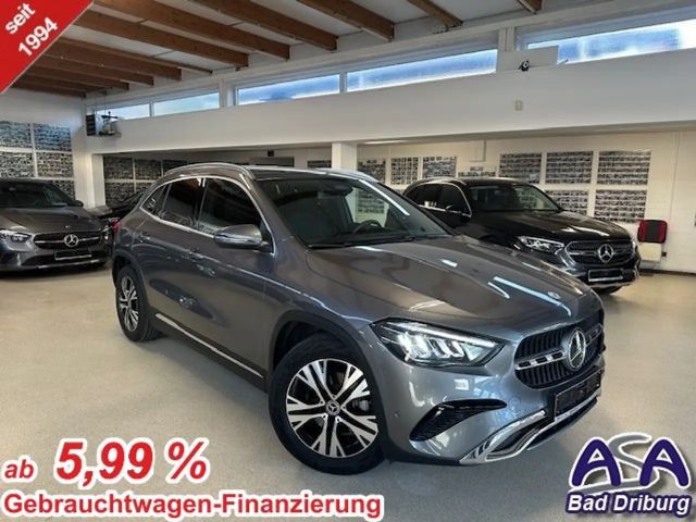 Mercedes-Benz GLA 200 Modelljahr2025+AHK++Progressive Line Advanced+schw 2024 Benzine