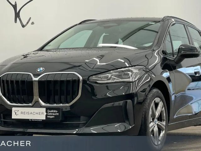 BMW 220 220i A Active Tourer PDC RFK DAB LED SHZ 17" LM 2023 Benzine