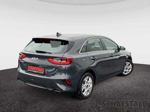 Kia Ceed / cee'd