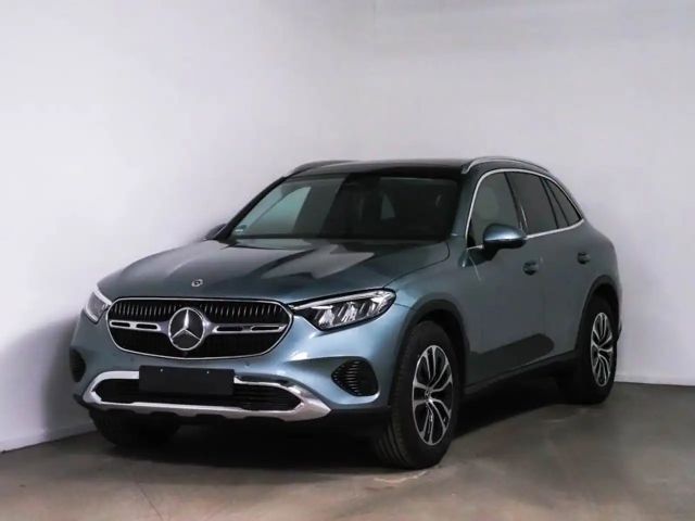 Mercedes-Benz GLC 200 4M AVANTGARDE+PANO+AHK+DISTR+360°+MEMORY 2025 Benzine