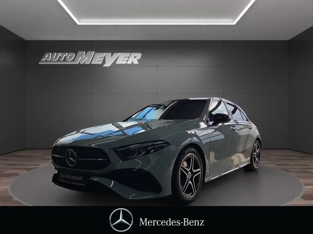 Mercedes-Benz A 180 AMG+NIGHT+PANO+WI-PAKET+KAM+LED+AMBI+KEYLE 2025 Benzine