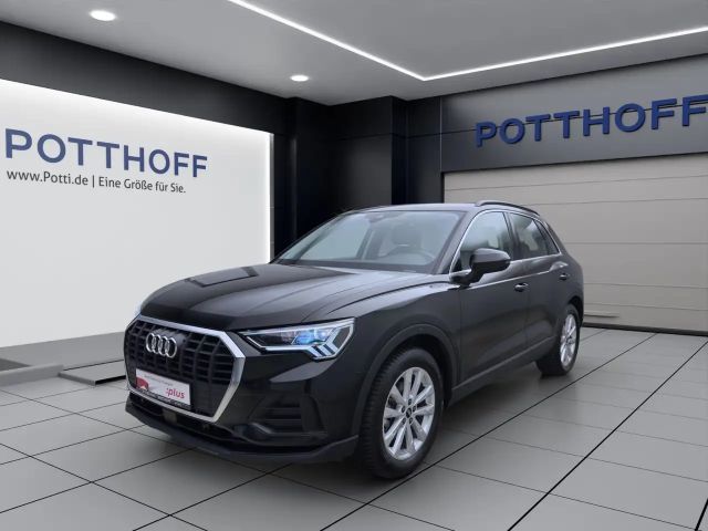 Audi Q3 35 TFSI AHK NAVI KAMERA SITZHZG 2025 Benzine