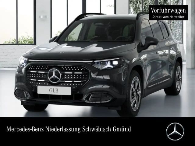 Mercedes-Benz GLB 250 Pano Multibeam Distr. AHK Night Kamera PTS 2026 Elektrisch