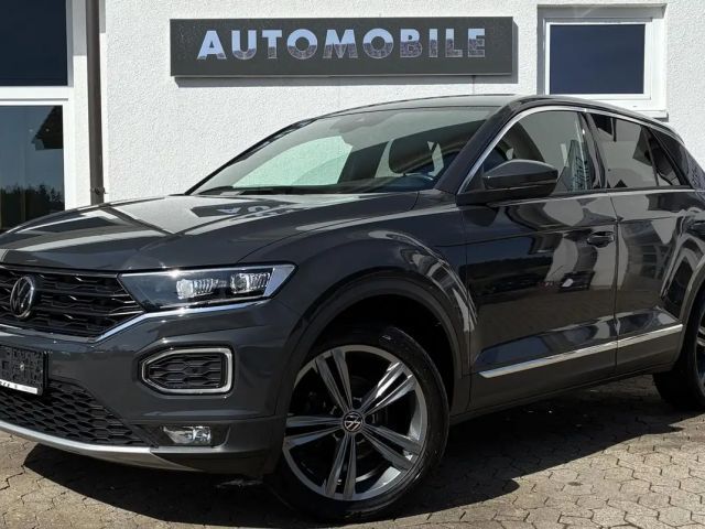 Volkswagen T-Roc Sport 1.5 LED NAVI KAMERA ACC AHK TOTW. 2021 Benzine