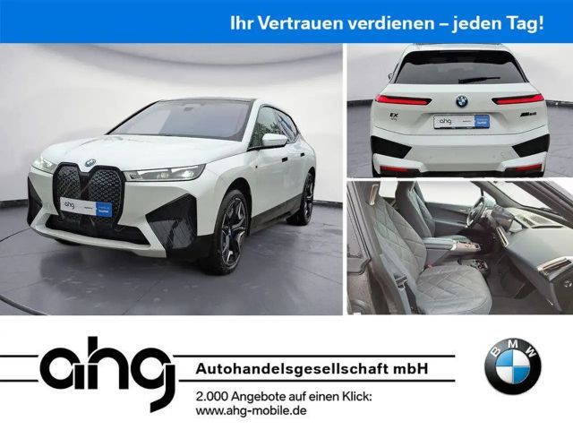 BMW iX M60 Pano AHK ACC Soft-Close 2023 Elektrisch