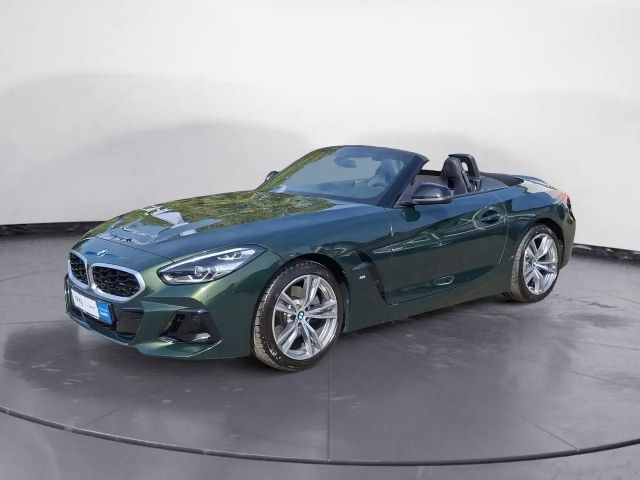 BMW Z4 sDrive20i Cabrio Driving Assistant HiFi Komfo 2025 Benzine