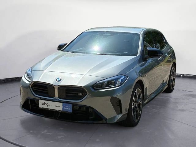 BMW 135 xDrive harman/kardon Alarmanlage Adaptiv LE 2025 Benzine