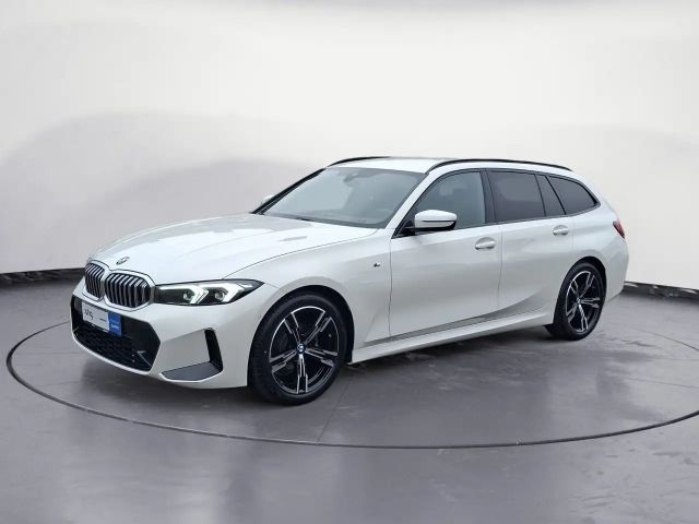 BMW 318 i Touring M SPORT AHK Parking Assistant Alarm 2025 Benzine