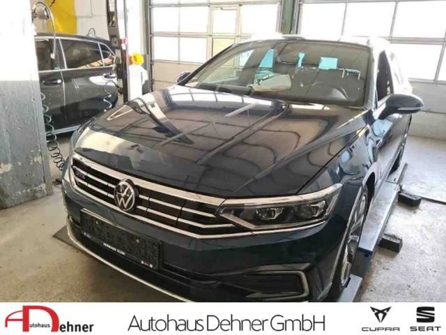 Volkswagen Passat Variant GTE DCC+PANO+STDHZ+8fach+NAVI+HUD Klima Navi 2022 Hybride / Benzine