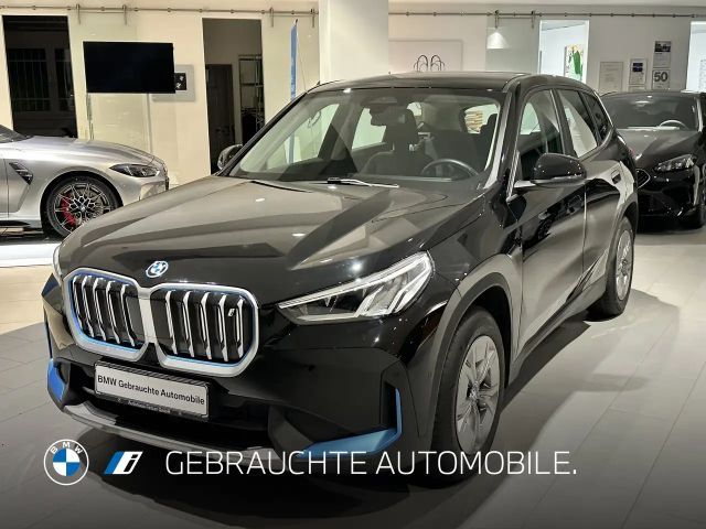 BMW iX1 xDrive30 DAB Parkassistent Shz 2023 Elektrisch