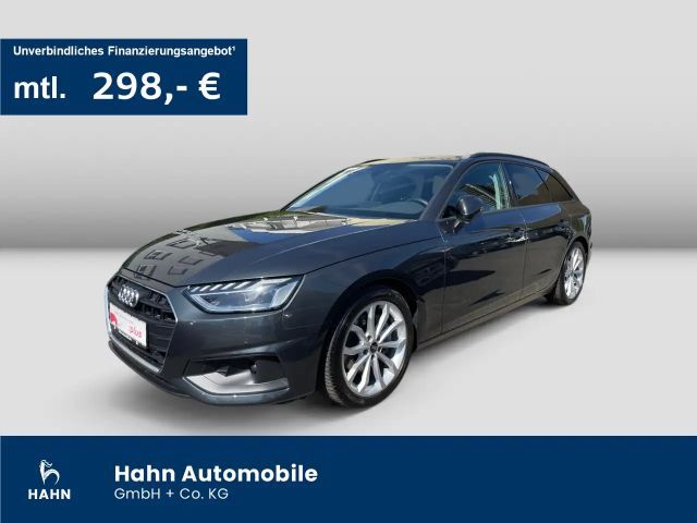 Audi A4 40TFSI quattro S-trc Navi LED Standheiz 2023 Benzine