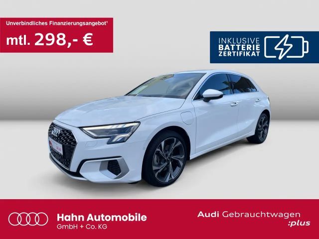 Audi A3 40TFSIe S-tronic Navi LED CAM ACC 2022 Hybride / Benzine