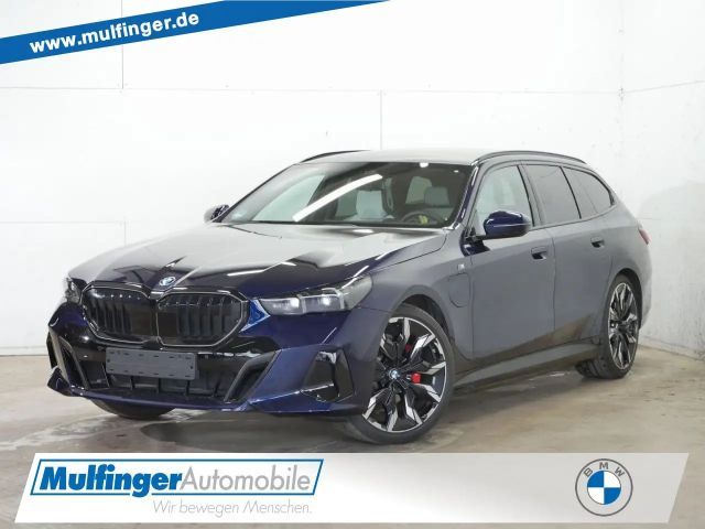 BMW 530 e xDr.M Sport Pro IntAktivL.PanoD.B&W AHK 21" 2025 Hybride / Benzine