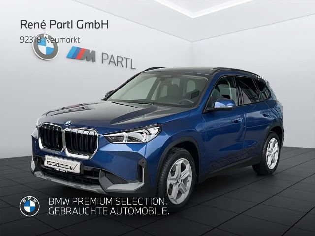 BMW X1 sDrive20i adapLED ACC 360° HUD H/K AHK Pano 2025 Benzine