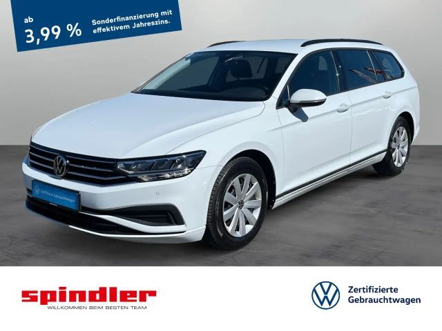 Volkswagen Passat Variant 1.5 TSI DSG / Navi, CarPlay, LED 2023 Benzine