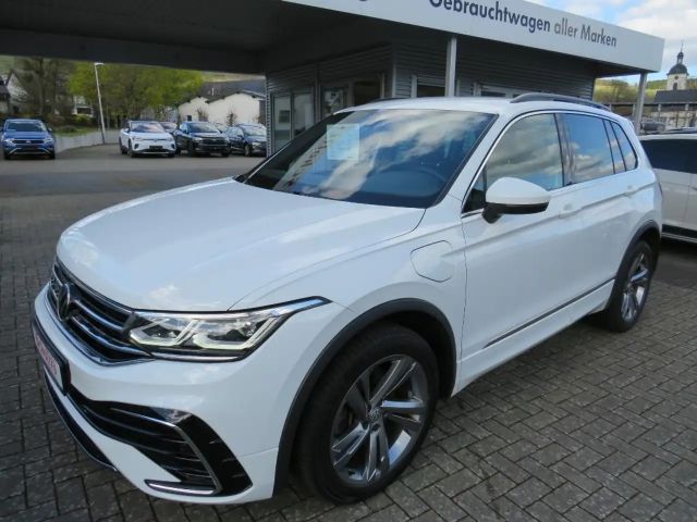 Volkswagen Tiguan R-Line 1.4 eHybrid OPF 110KW 2022 Hybride / Benzine