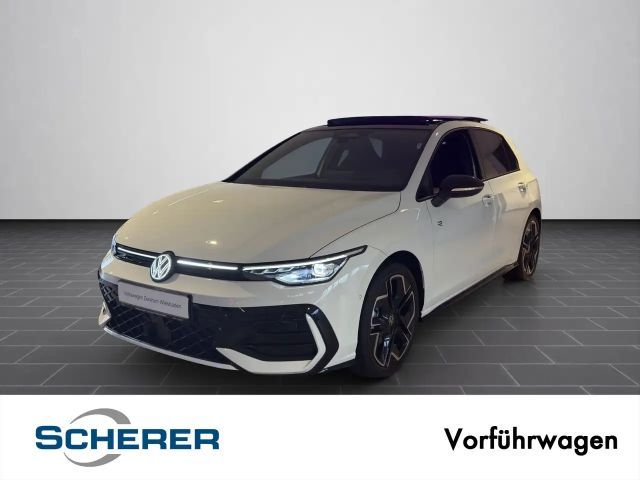 Volkswagen Golf R-Line 1.5 eTSI DSG PANO HARMAN AREAVIEW 2026 Benzine