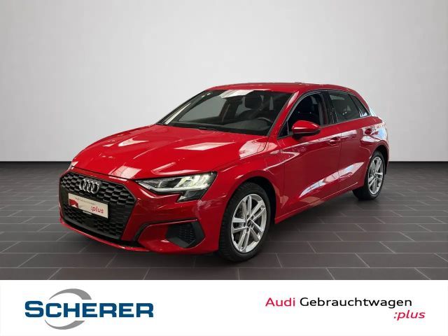 Audi A3 40 TFSI e Carplay,Navi,LED,Klima 2023 Hybride / Benzine