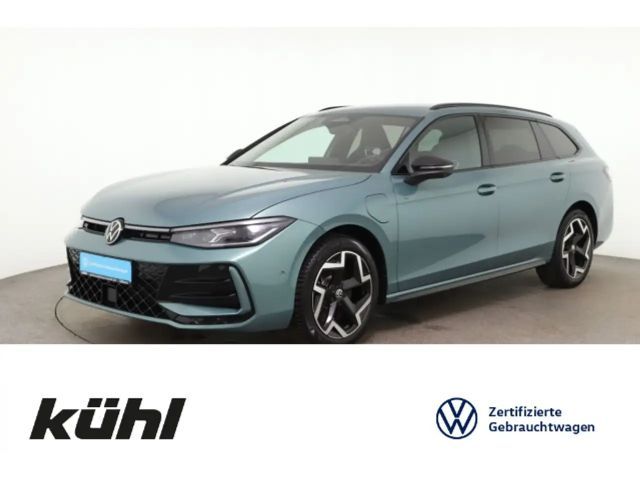 Volkswagen Passat Variant 1.5 TSI eHybrid DSG R-Line IQ.Lig 2025 Hybride / Benzine
