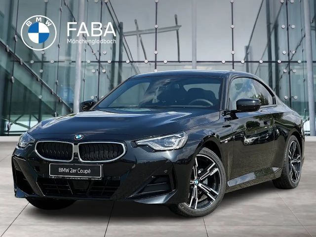 BMW 220 i Coupé M Sportpaket HiFi DAB LED RFK Shz 2026 Benzine