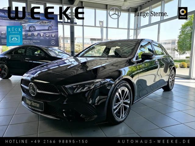 Mercedes-Benz A 180 Progressive ADVANCED+KAMERA+LED+WINTER-PAK 2025 Benzine