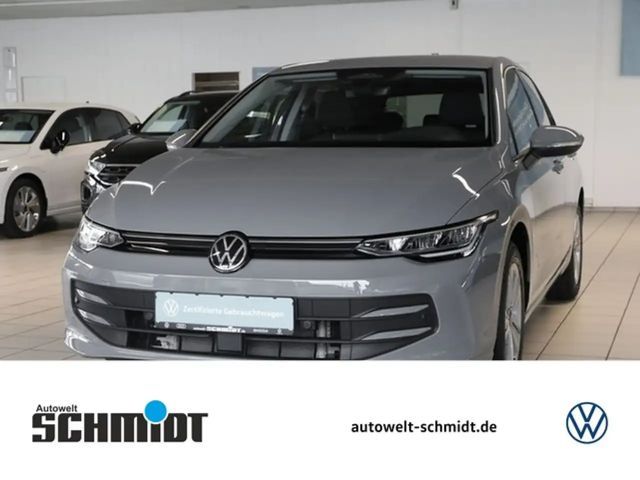 Volkswagen Golf VIII 1.5TSi Life AHK R-Kamera ACC SideAssist LE... 2025 Benzine