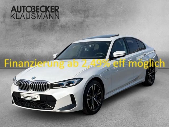 BMW 330 e xDrive Limo M SPORT 18''LC PROF AHK GLASDACH 360 2025 Hybride / Benzine