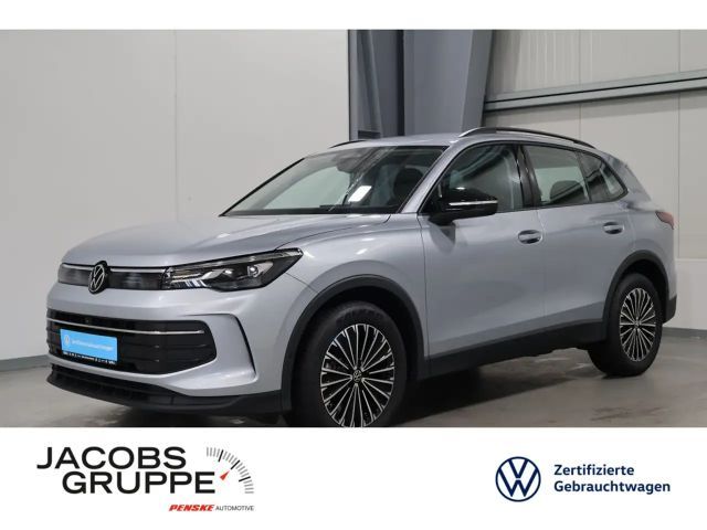Volkswagen Tiguan 1.5 eTSI NAVI*AHK*CAM*ACC*SHZ 110 kW Goal 2025 Benzine