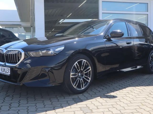BMW 520 d xDrive Touring M Sport/AHK/HK/Lhz/Shz DAB 2026 Diesel