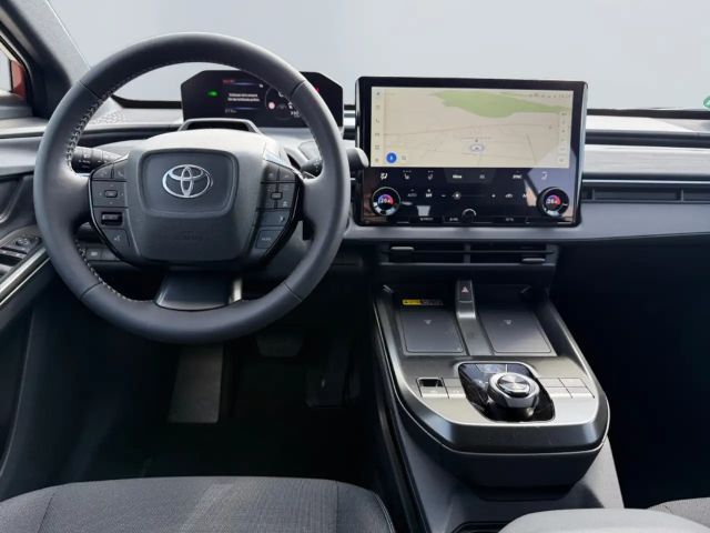 Toyota C-HR+